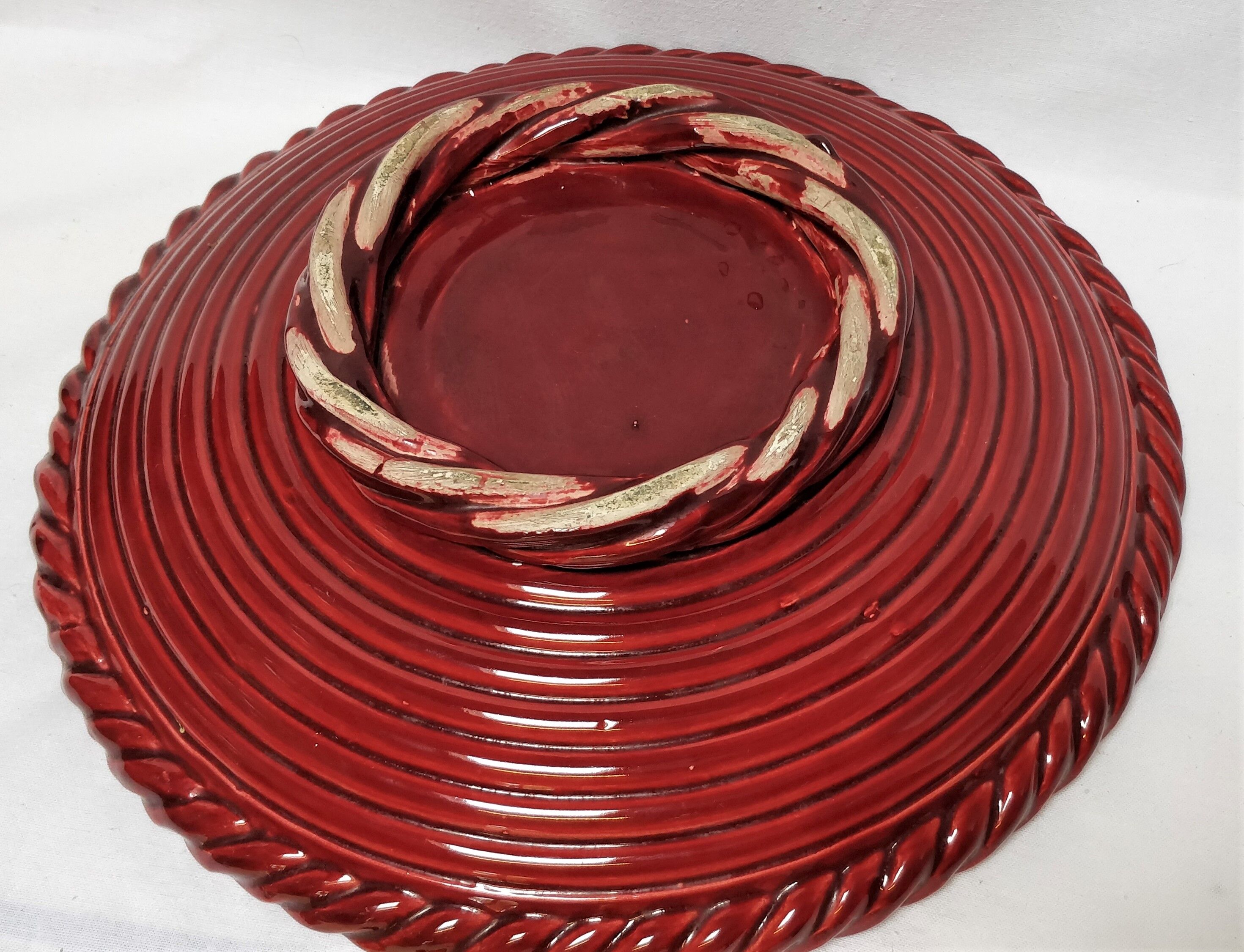 Red braided ceramic dish