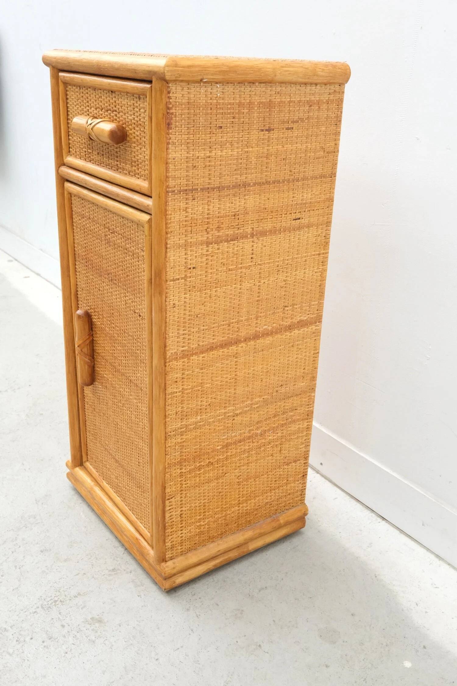 Meuble d'appoint en rotin, 1980
