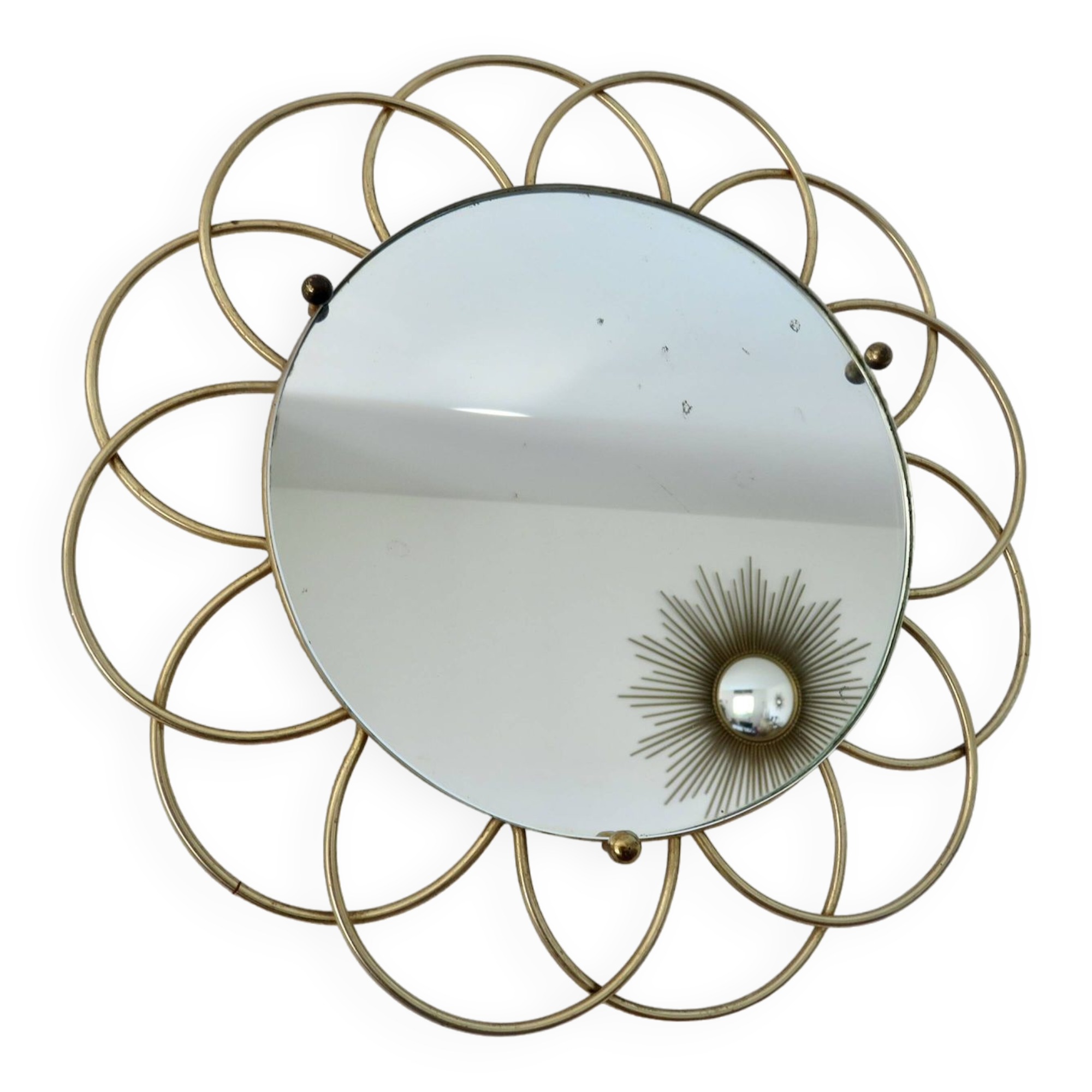 Miroir soleil " fleur " en métal doré années 60
