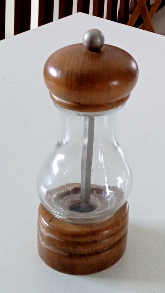 Marlux pepper mill altuglas model and wood 17 cm