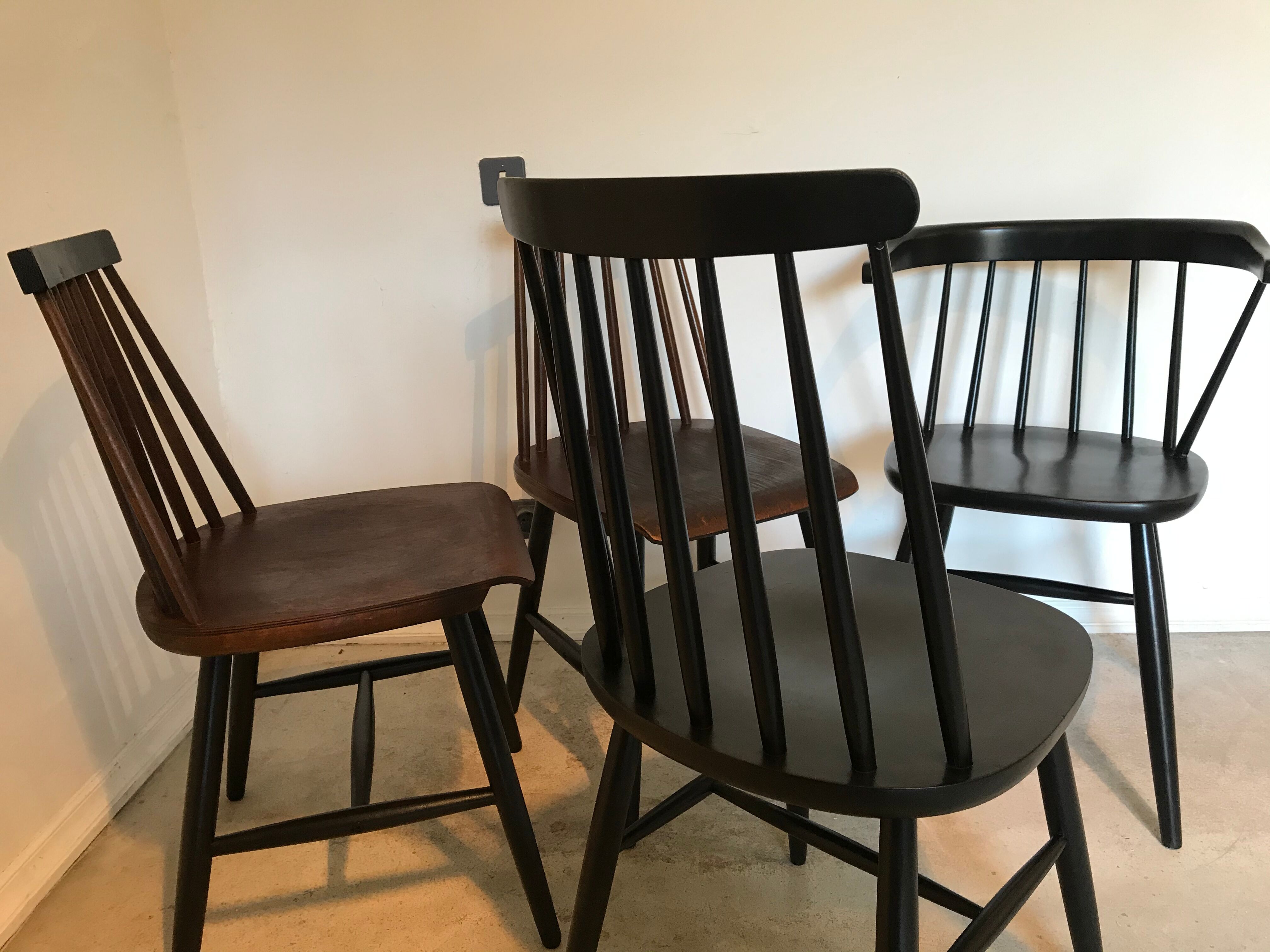 Set of 4 scandinavian chairs mismatched