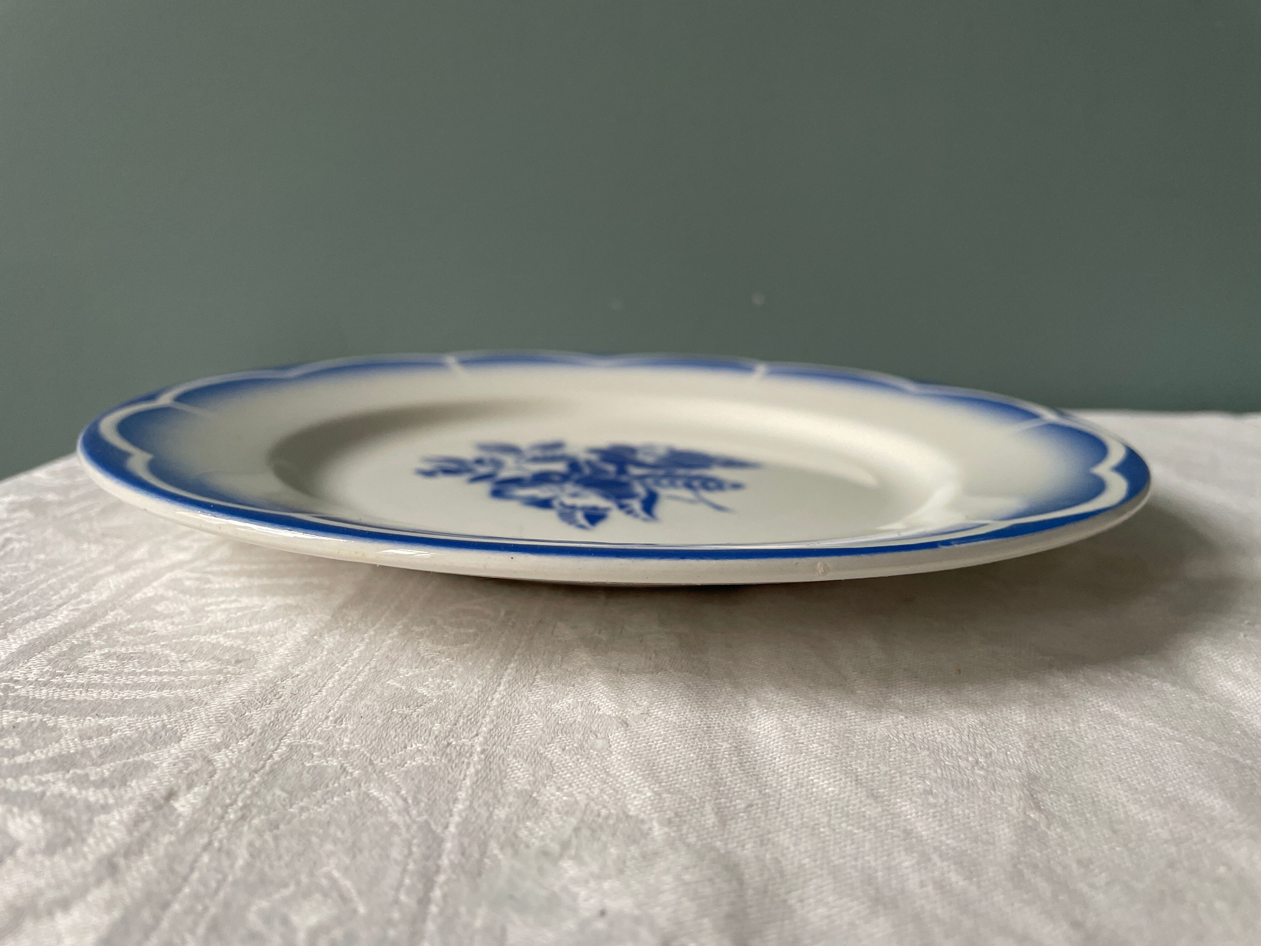 Lot de 12 assiettes plates Digoin Sarreguemines, modèle Marsac