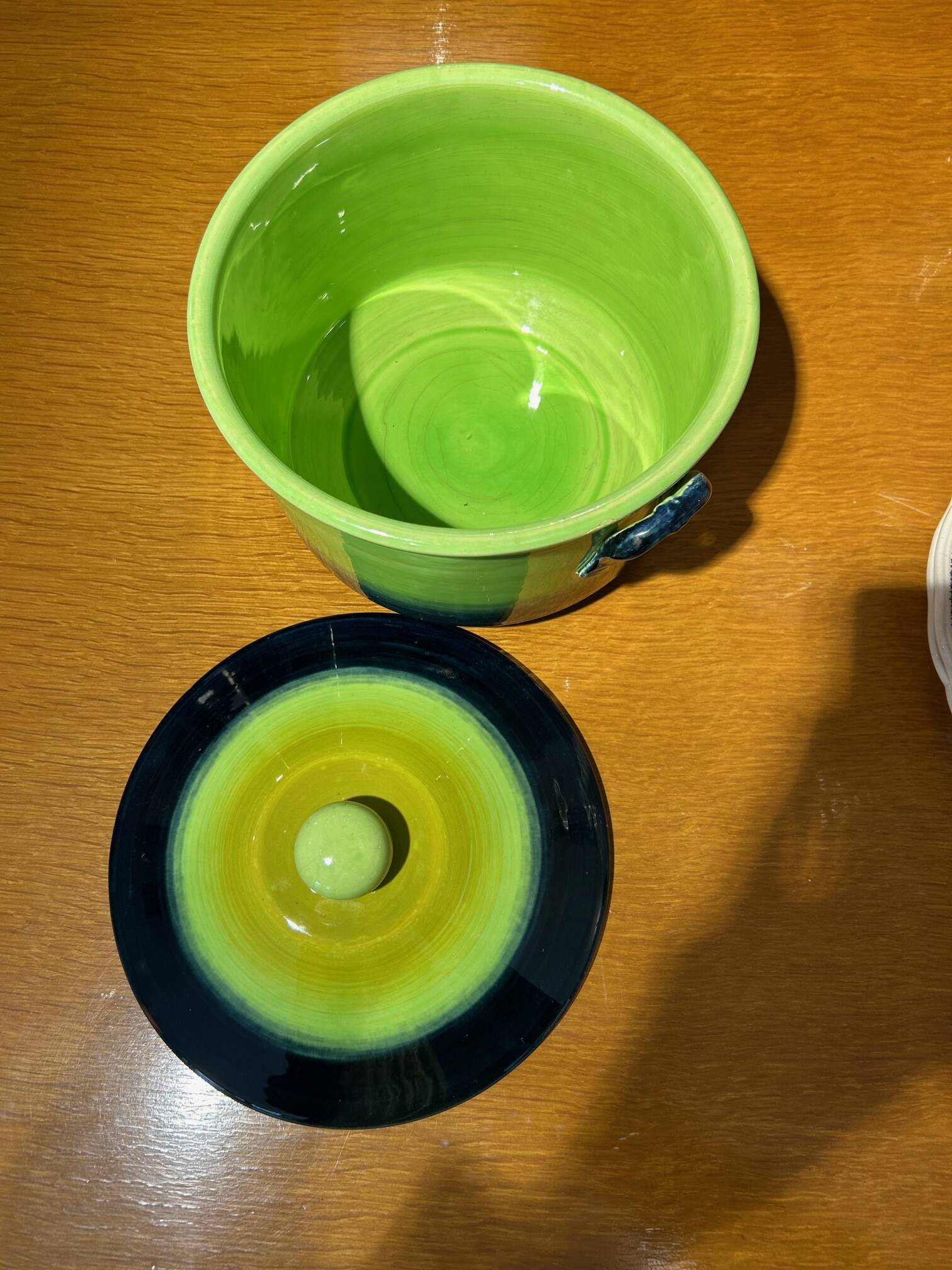 soupiére en faience Saint Clément