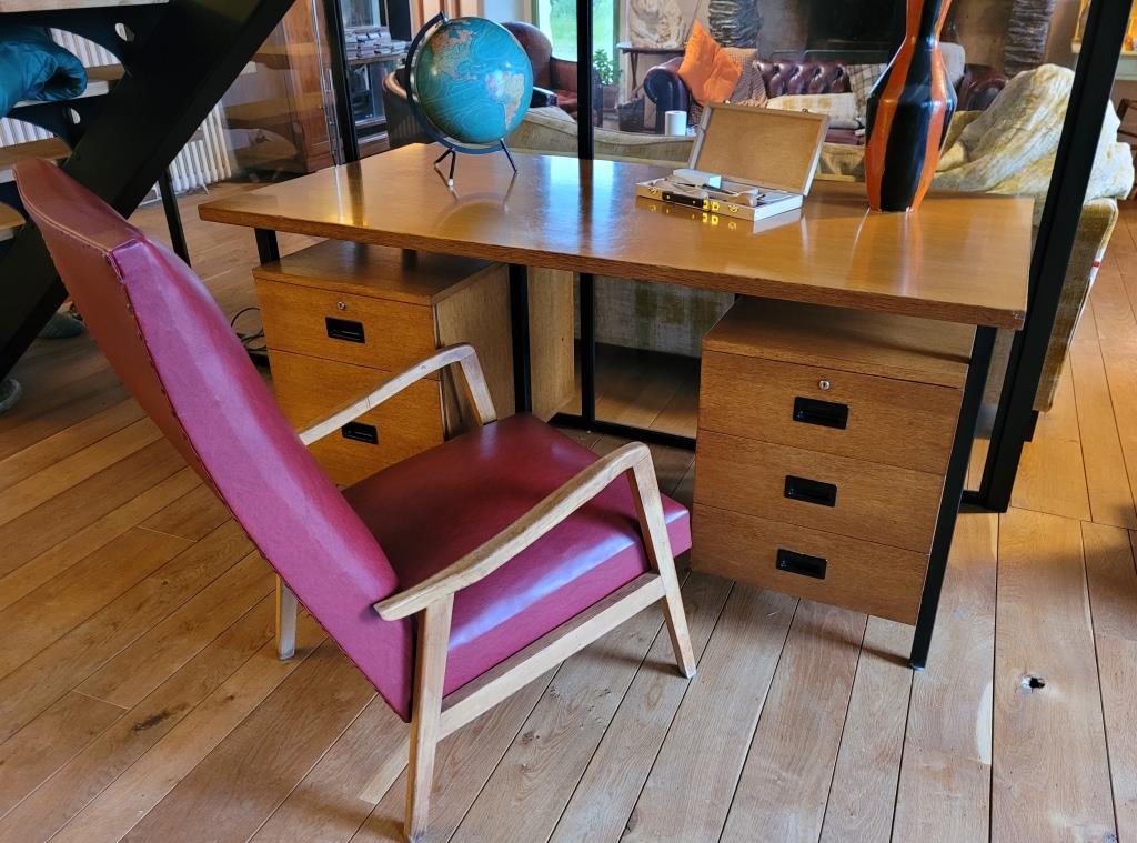 Wood and metal office 70s