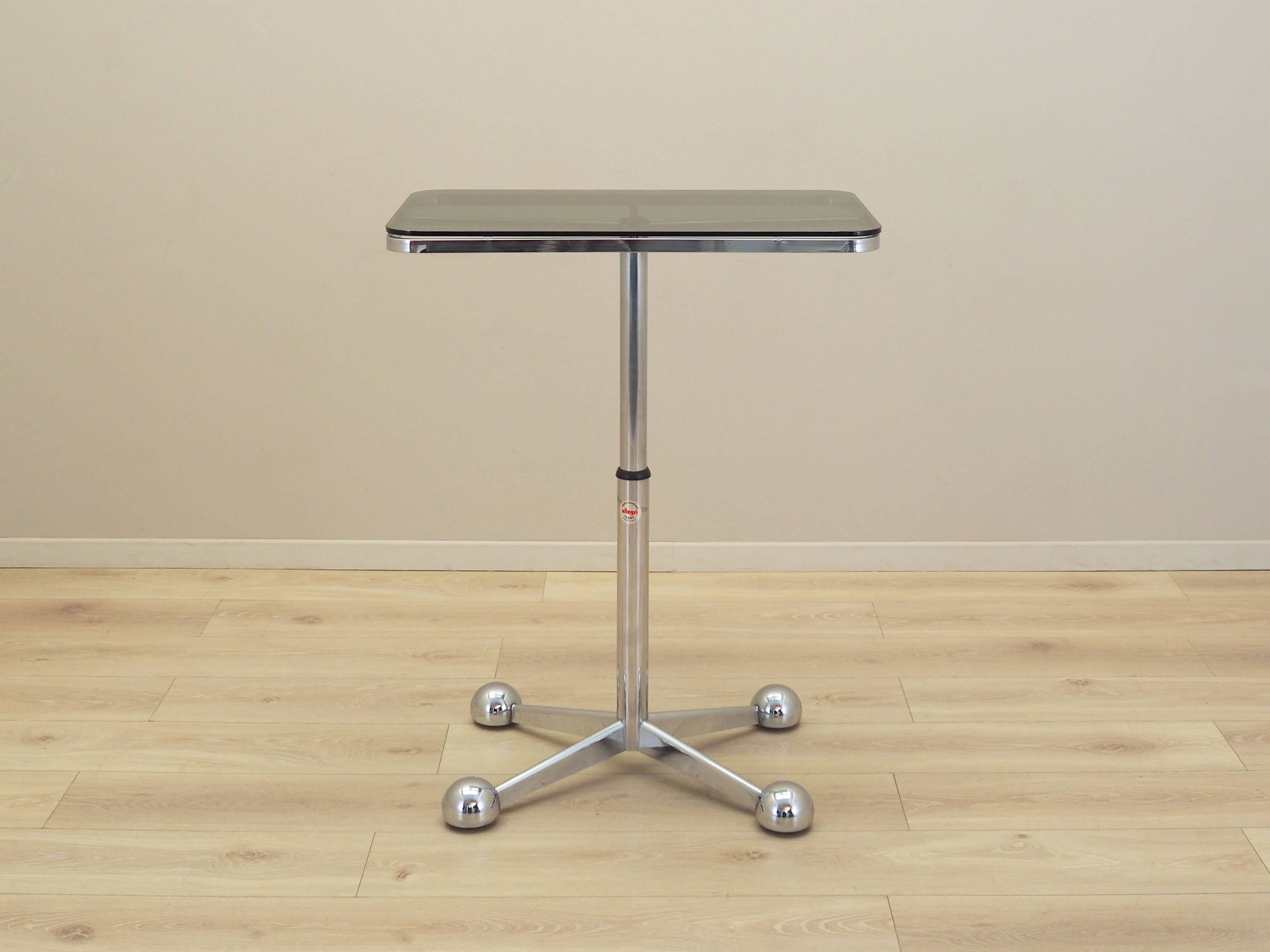Coffee table on wheels, Italian design, 1970s, manufacturer: Allegri