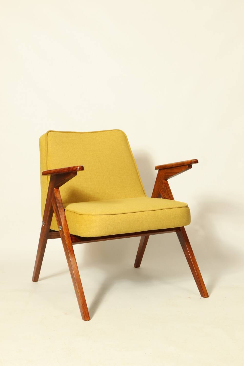 Scandinavian fauteuil jaune rétro  1970 milieu de siècle modern design chaise de salon