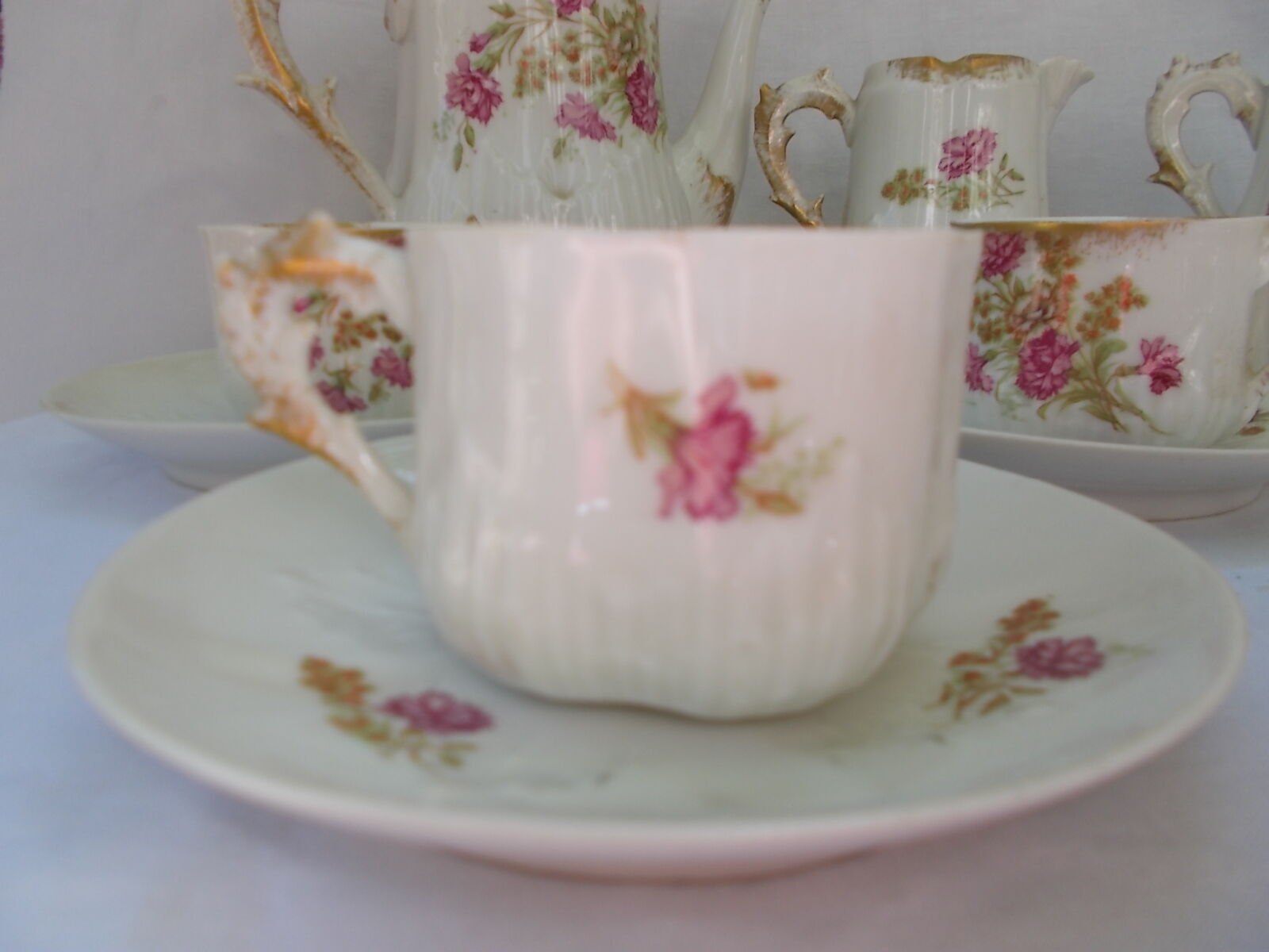 Porcelain coffee or tea service