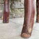 Table basse brutaliste en bois
