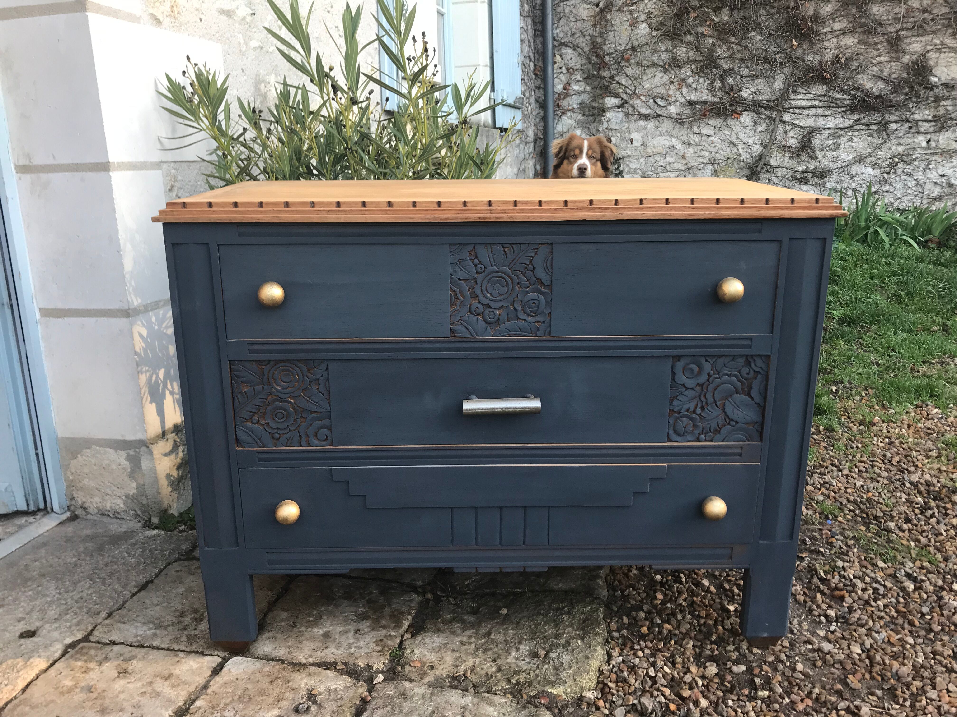 Vintage dresser