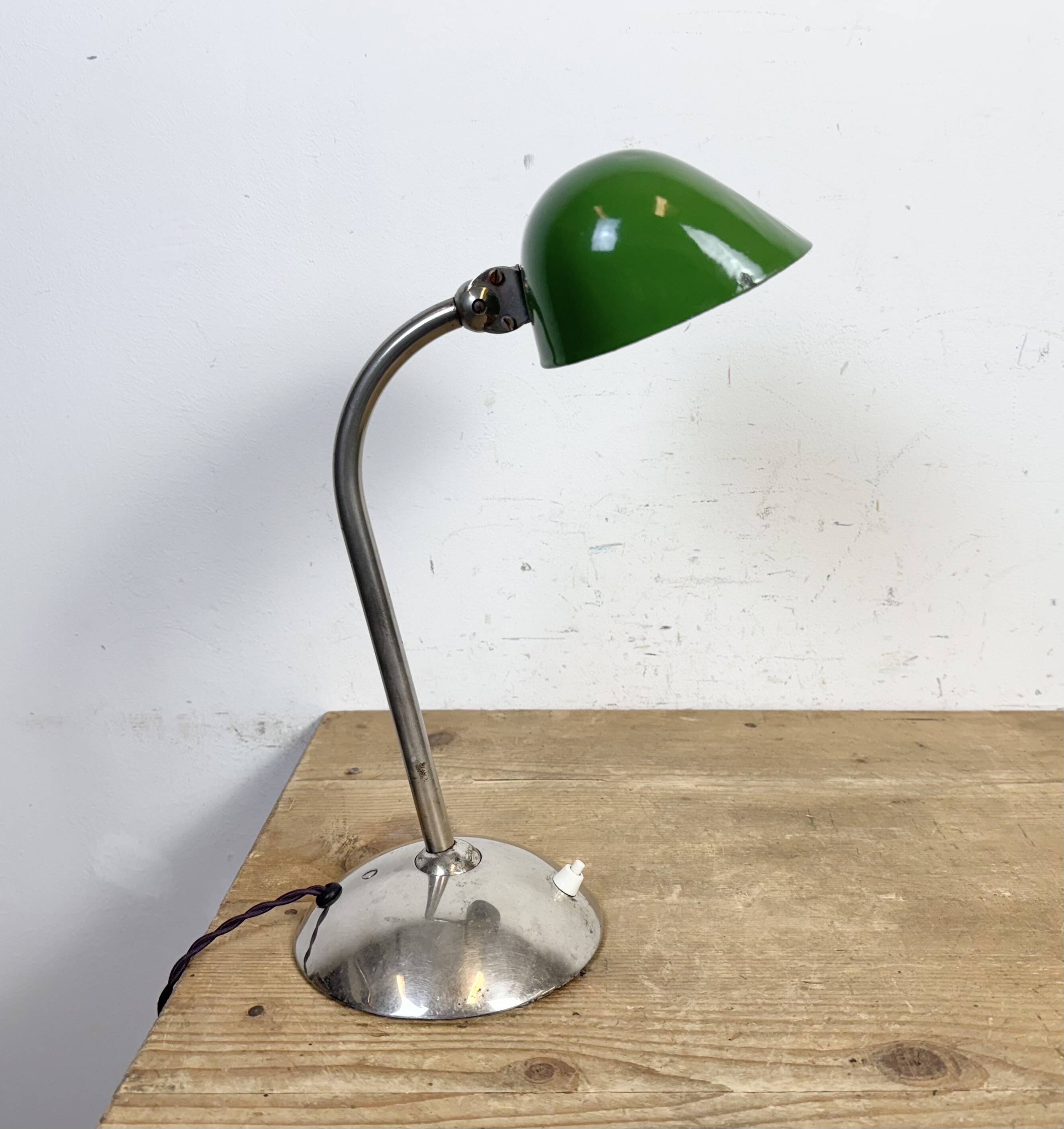 Vintage Green Enamel Bankers Table Lamp, 1950s