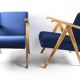 Fauteuils en velours bleu 1970