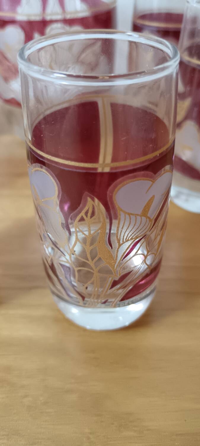 Liqueur carafe and its 6 glasses Italy