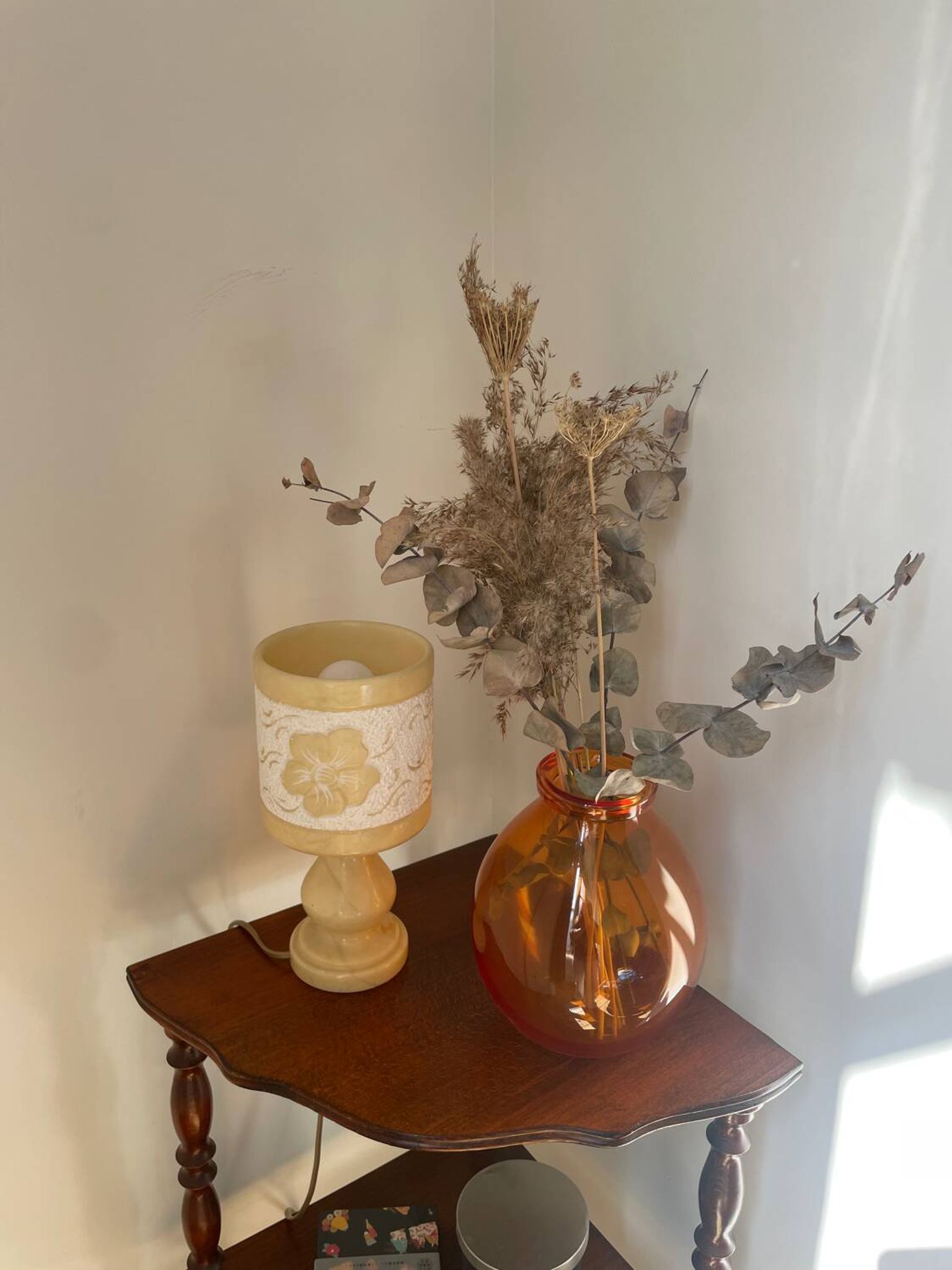Lampe à poser en albâtre