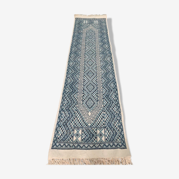 White and blue margoum carpet Woven hands in natural wool