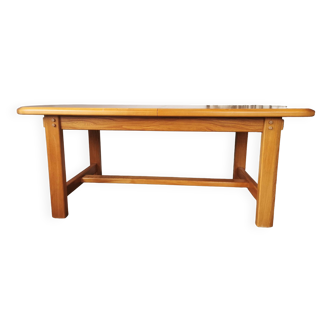 Elm farm table from Regain