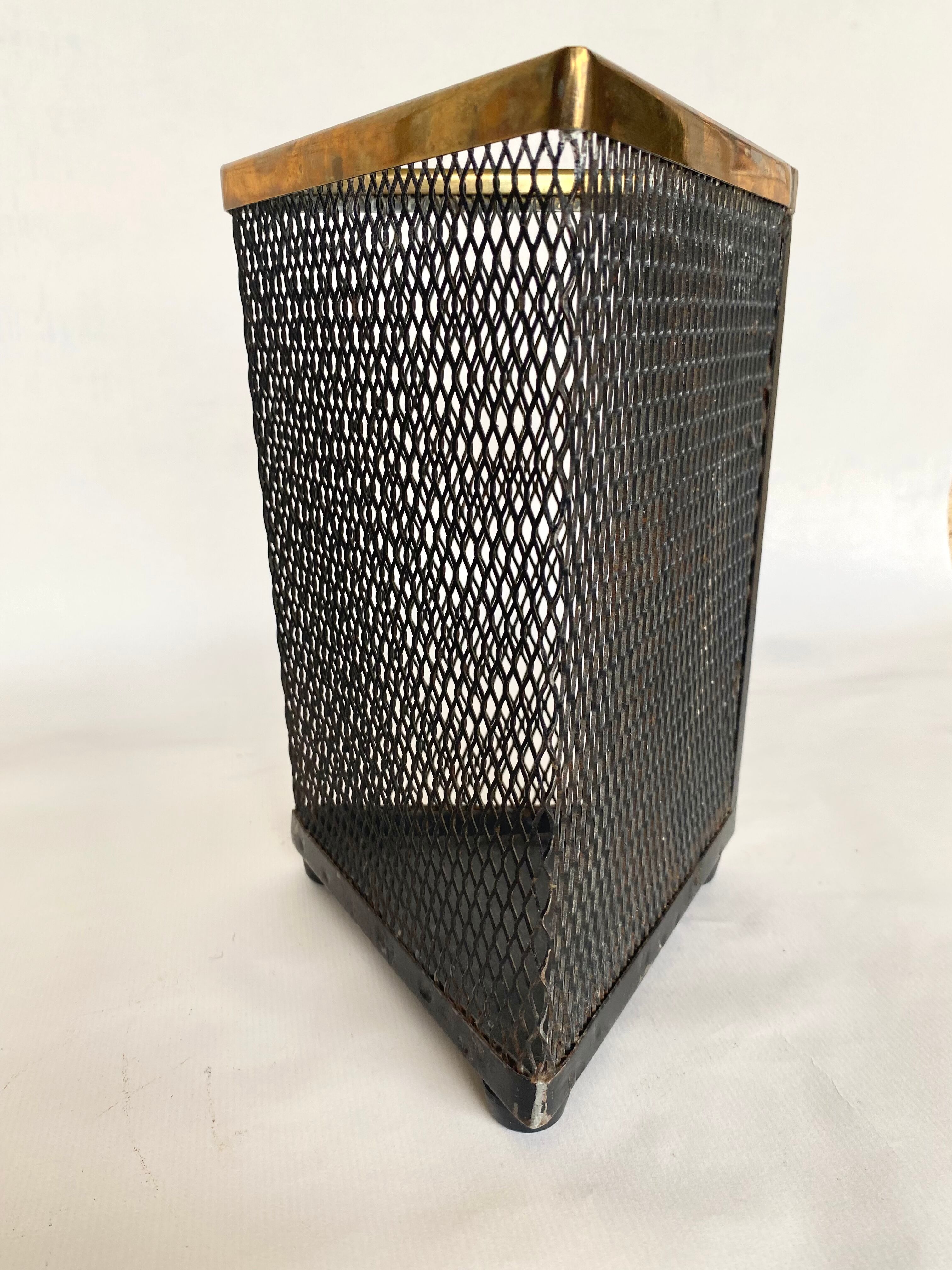 Mesh basket and brass, 70s
