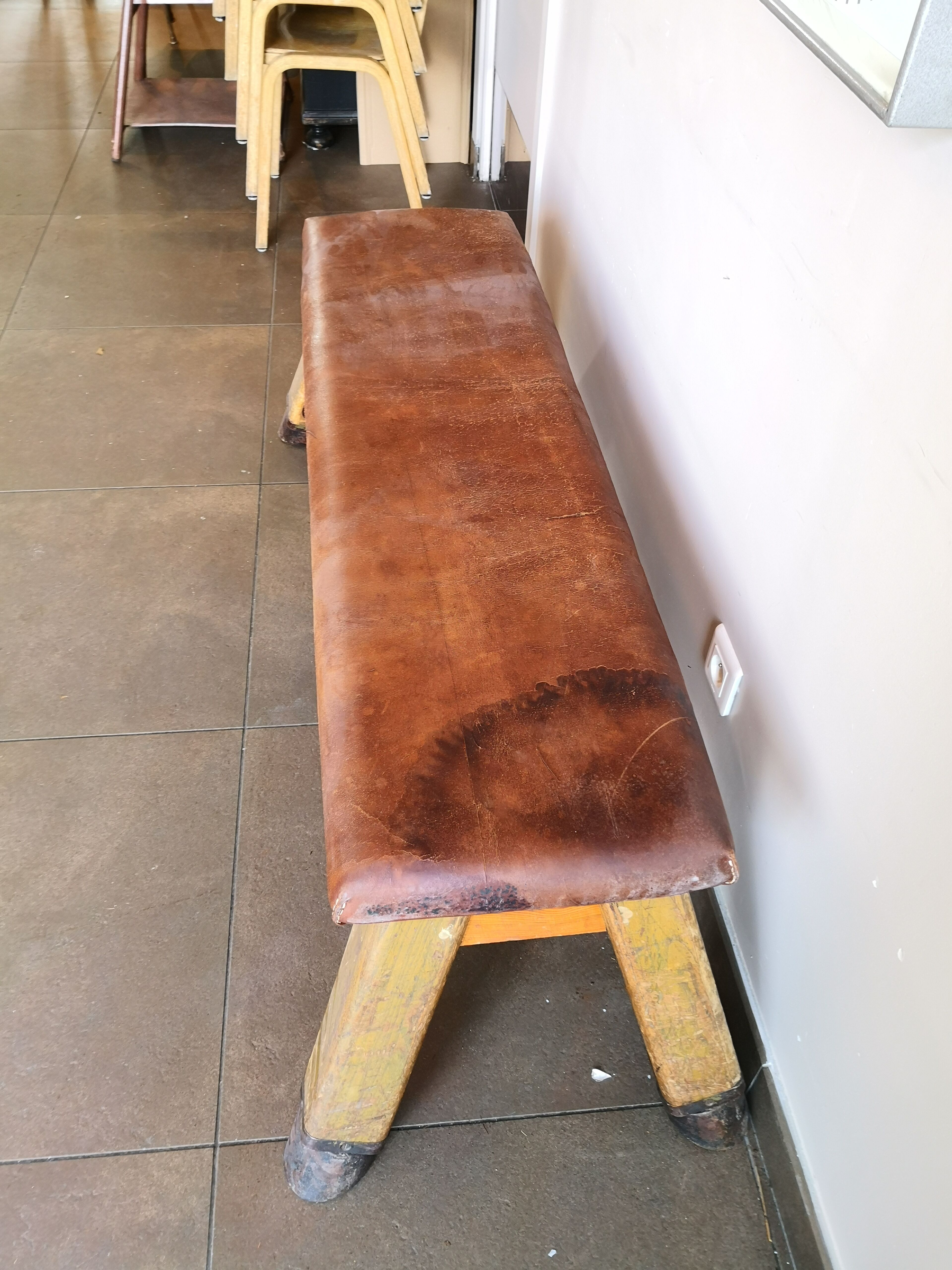 banc vintage en cuir, Tchécoslovaquie années 60, banc de gym, cheval d'arçon