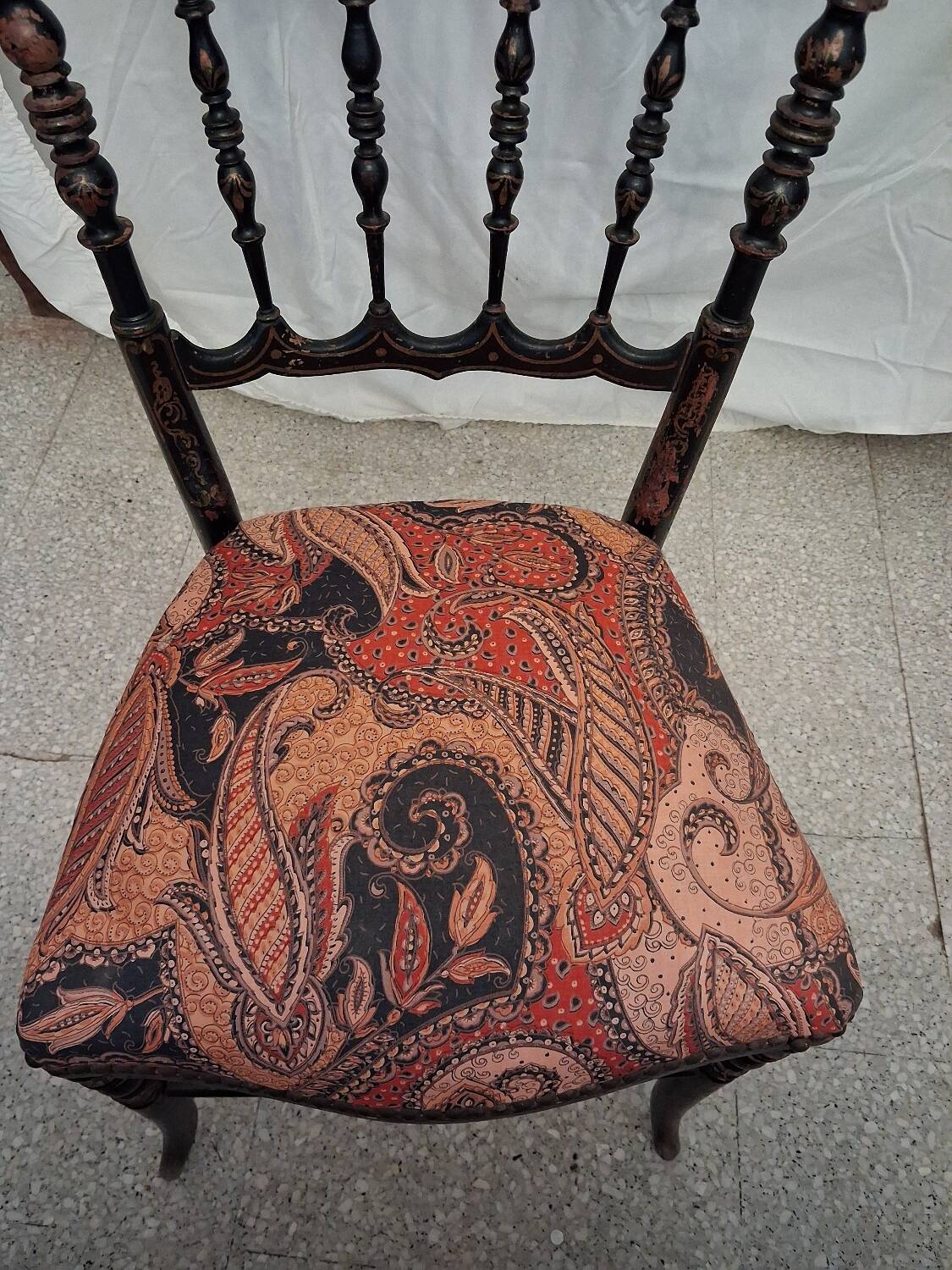 Chaise Napoléon III en bois noirci