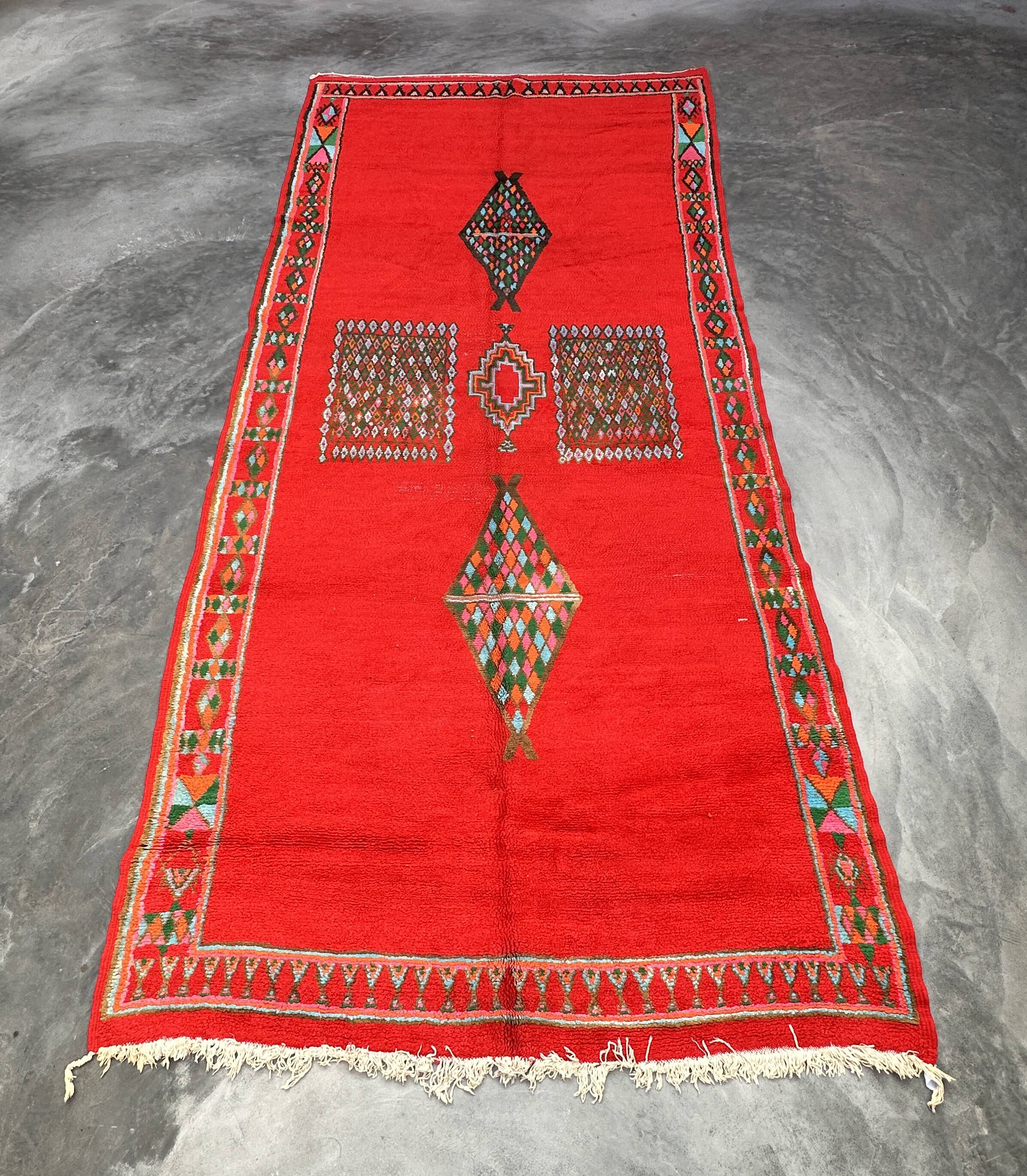 Tapis Marocain Boujad rouge - 443 x 203 cm