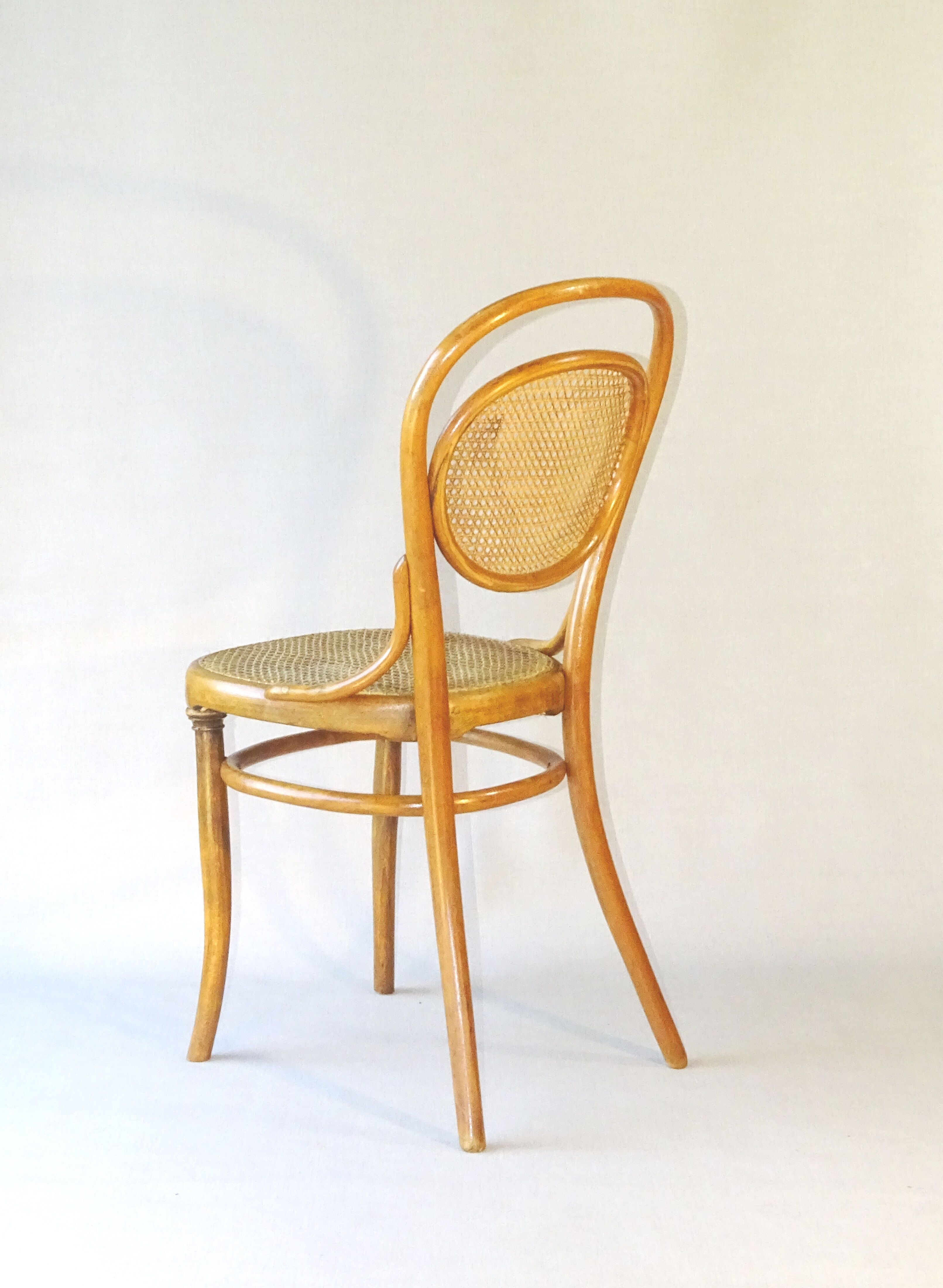 Thonet chair n°11 around 1890 new cannage, luxury model