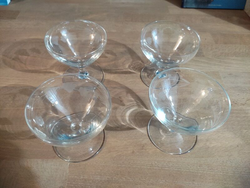 Champagne glasses dessert glass chopped grapes lot 4 dp 012367
