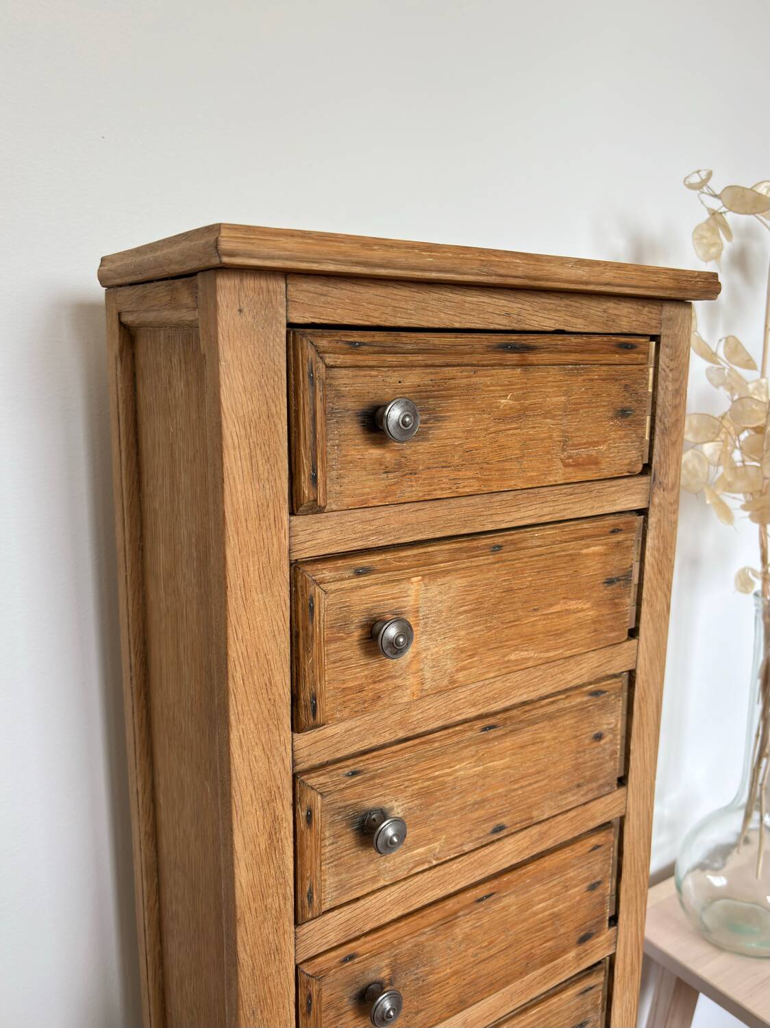 Renovated wooden trade furniture
