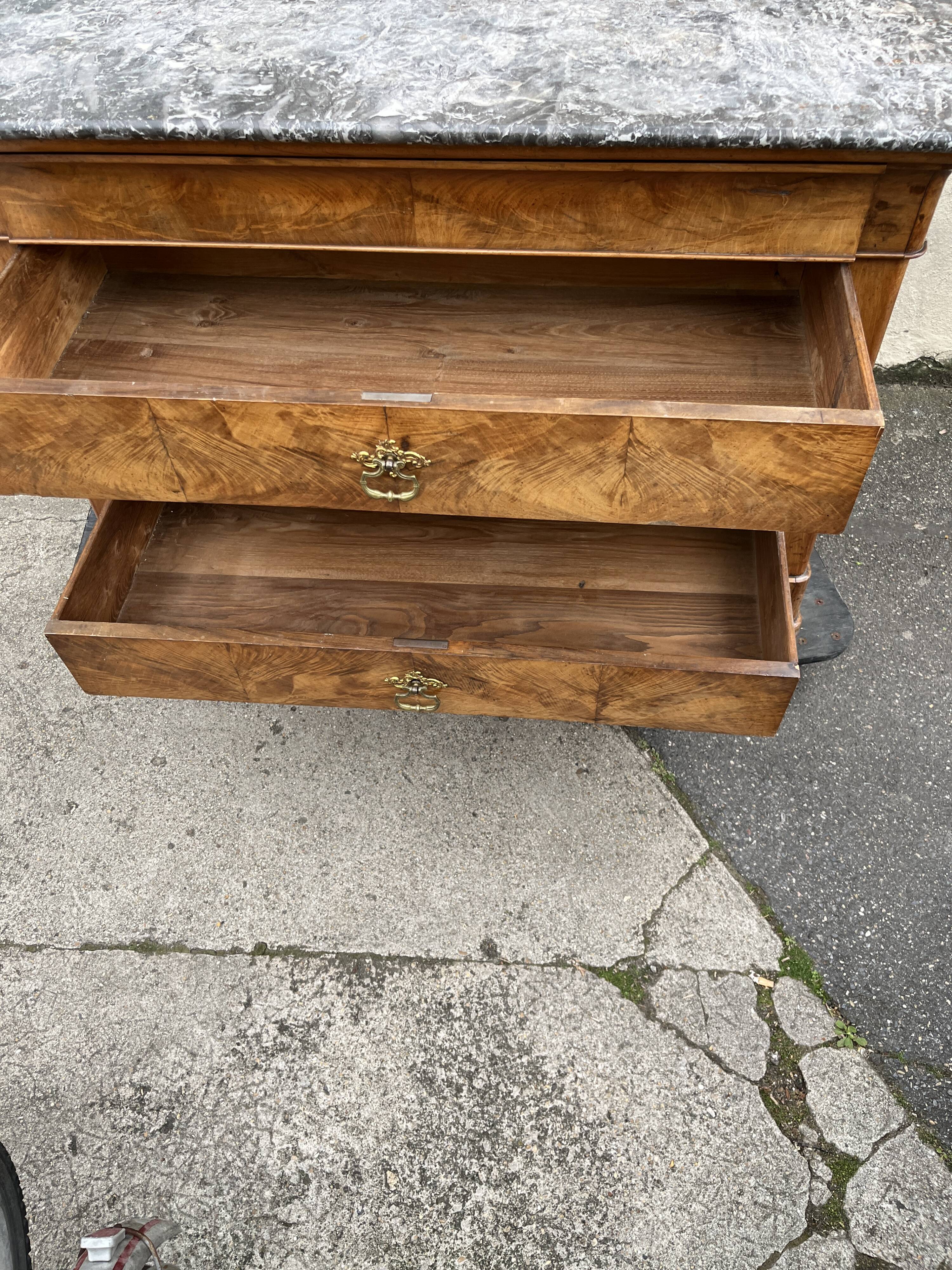 Louis Philippe chest of drawers in burr walnut and gray marble