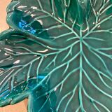 Set of leaf dishes