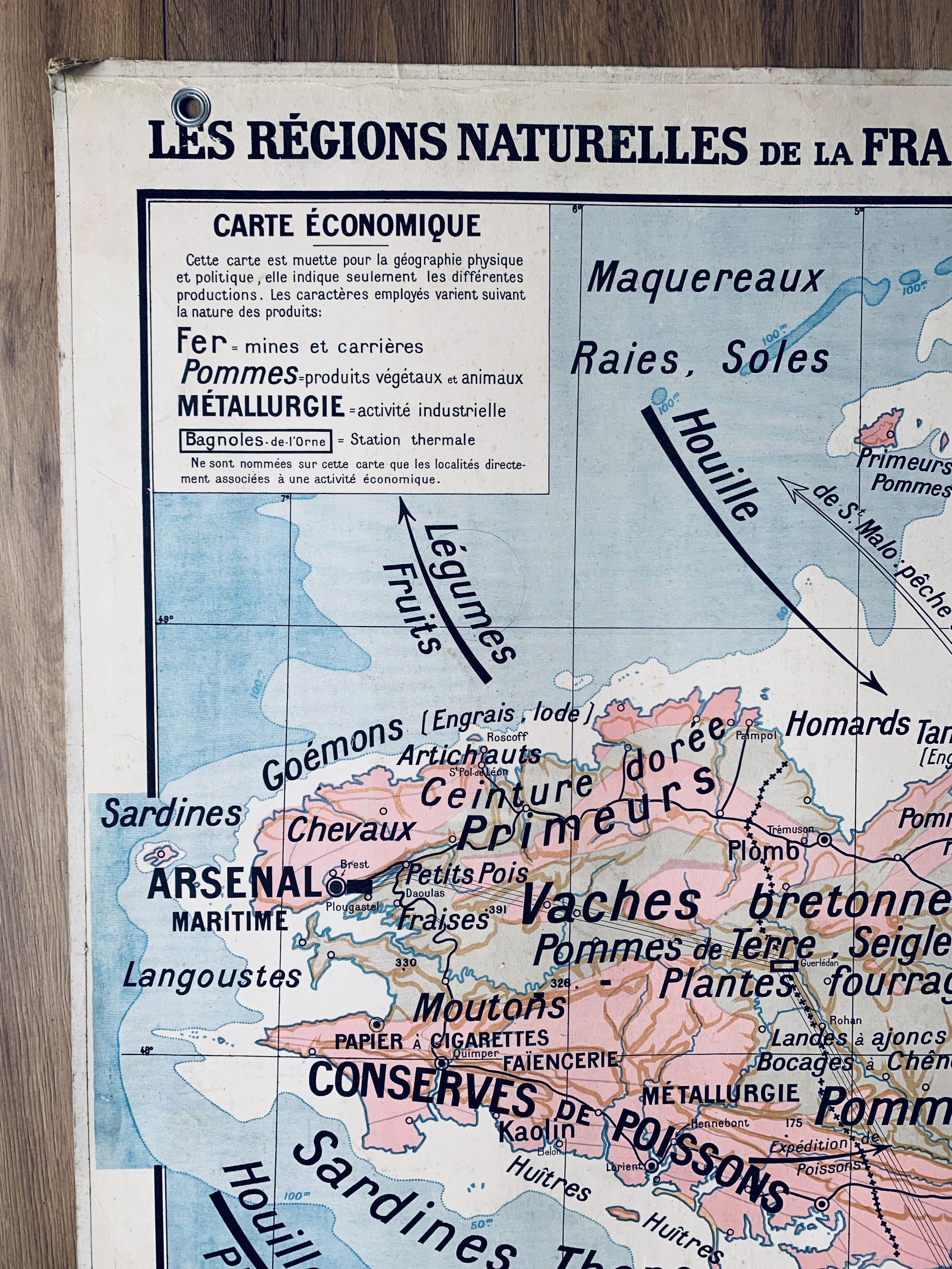 Map n°10 "Brittany and Vendée" by P. Kaeppelin and P. Deffontaines