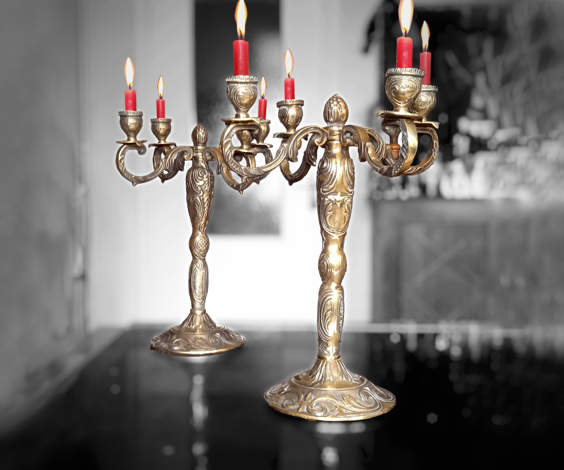 Paire de grands chandeliers 4 branches en bronze doré