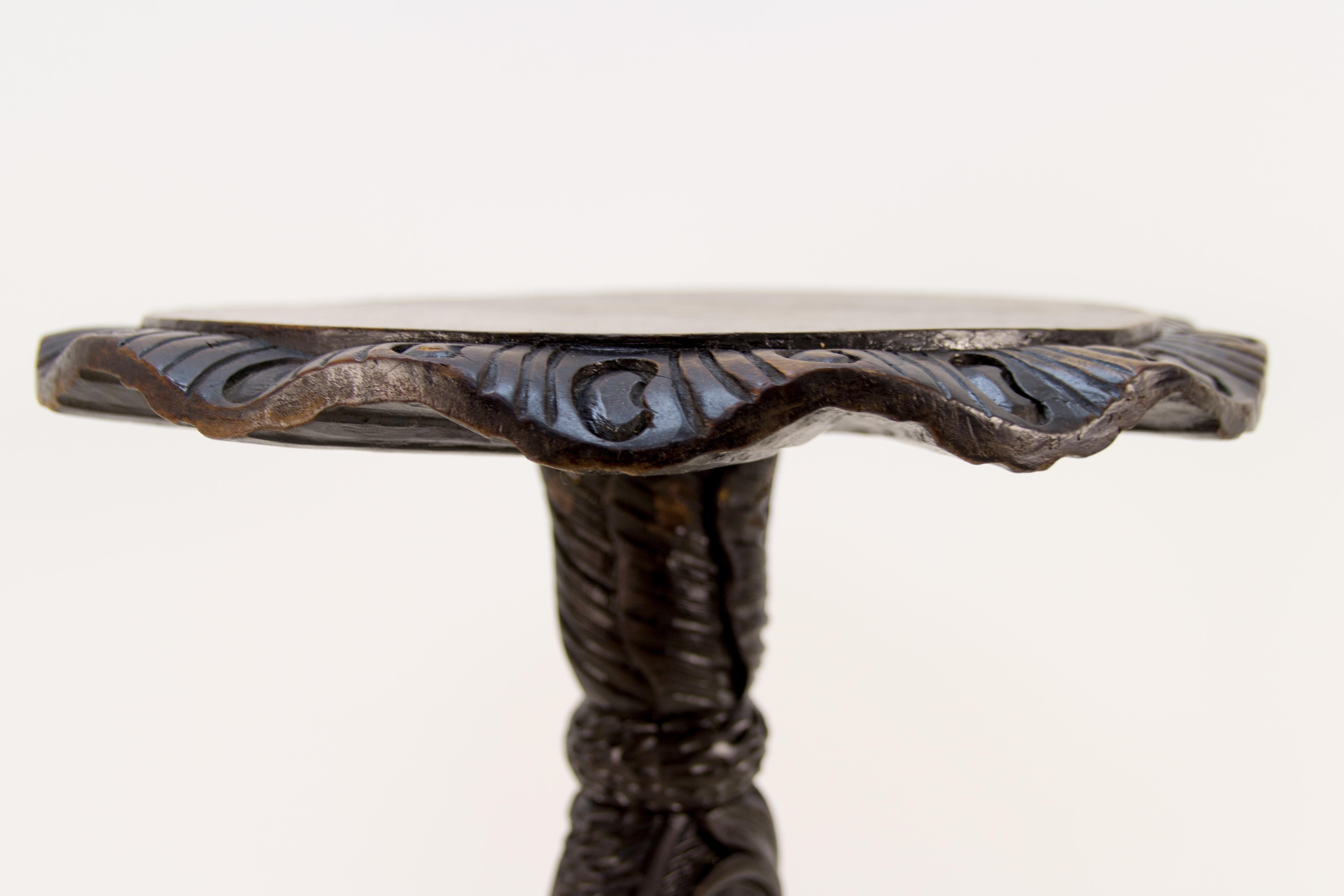 French carved pedestal table