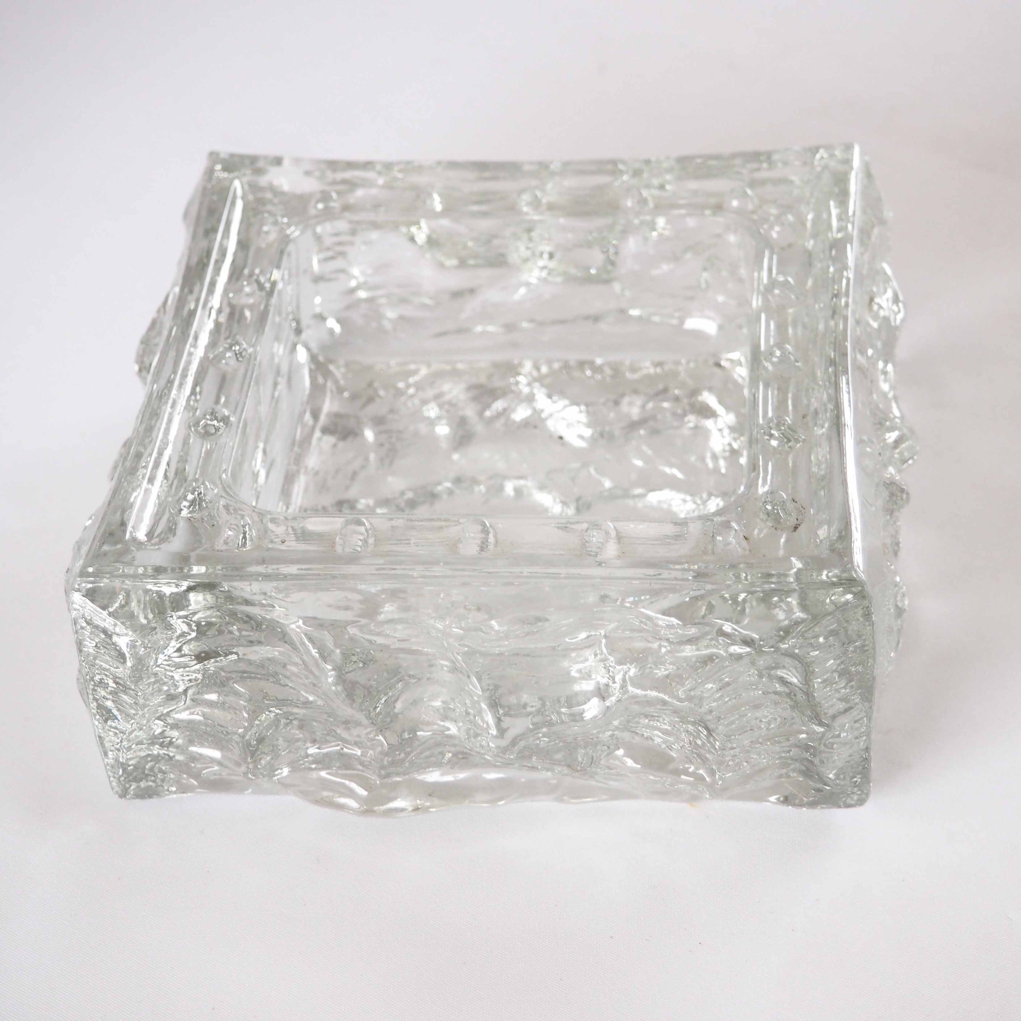 Empty cut glass pocket