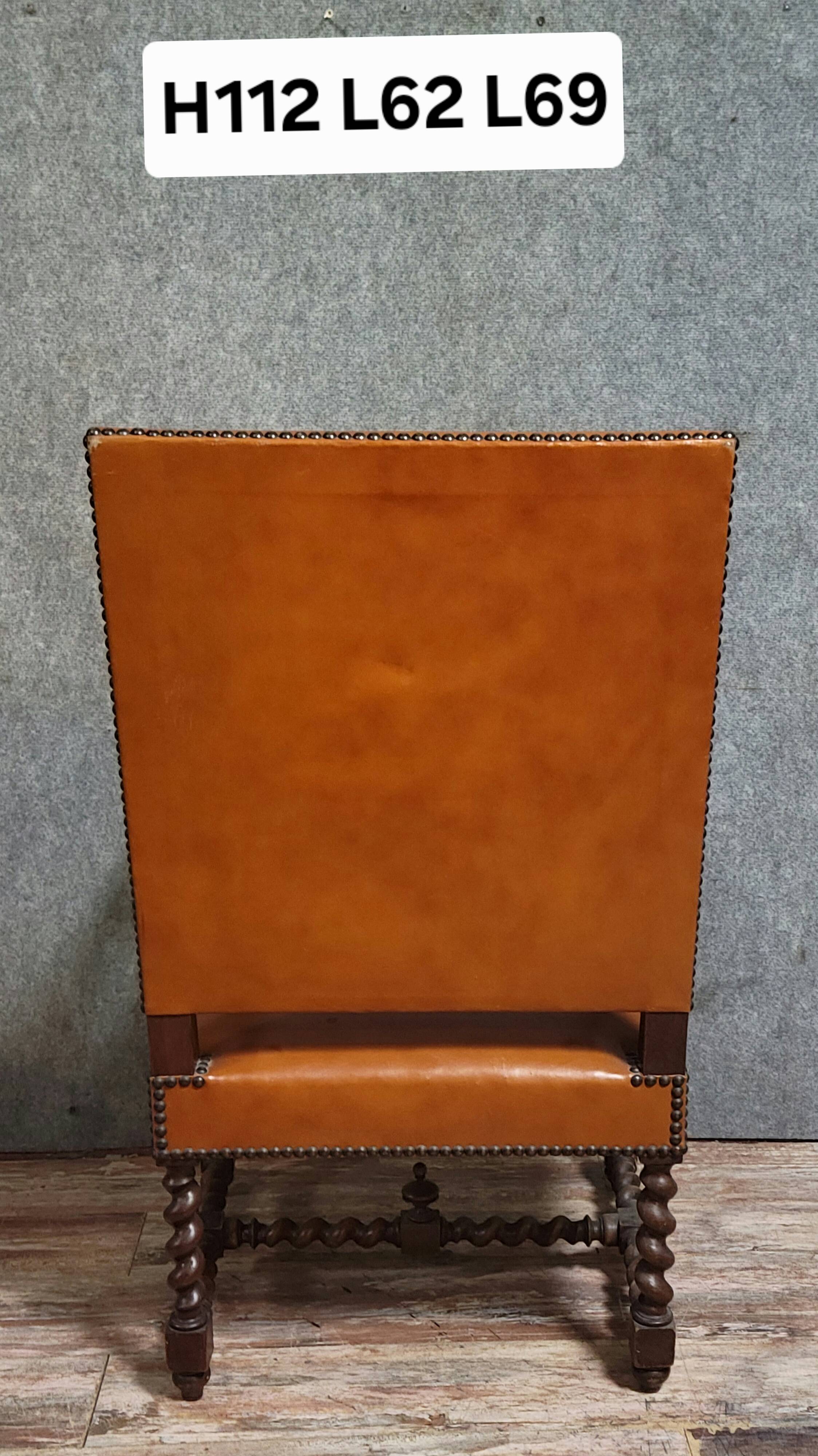 Important antique Louis XIII style office chair, 19th century