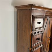 Walnut cabinet with 8 drawers Stipo Monetiere, Piedmont 17th century, furniture Italy 17th century