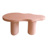 Table basse forme organique en tadelakt teracotta rose