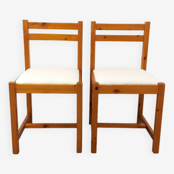 Pair of vintage chairs in pine and white terry fabric from the 70s