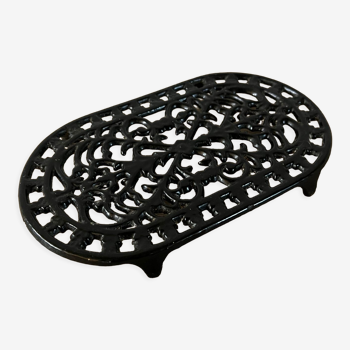 Black cast iron trivets