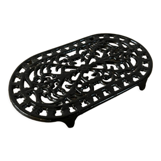 Black cast iron trivets
