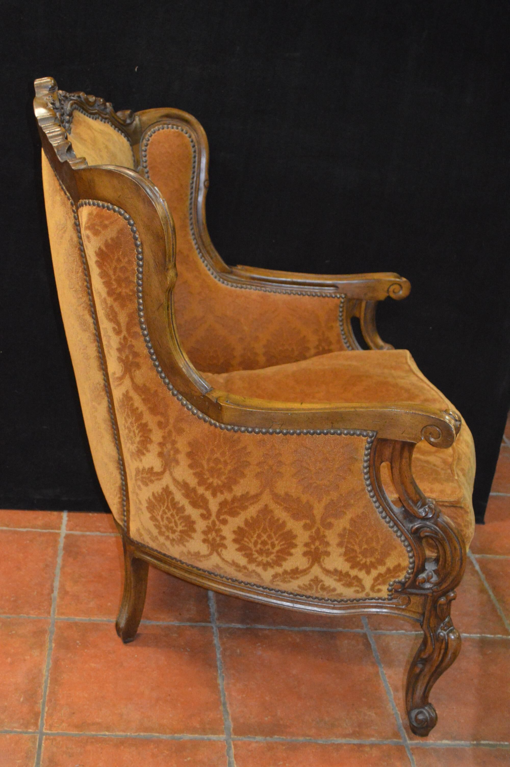 Walnut Chair Bergère has ears