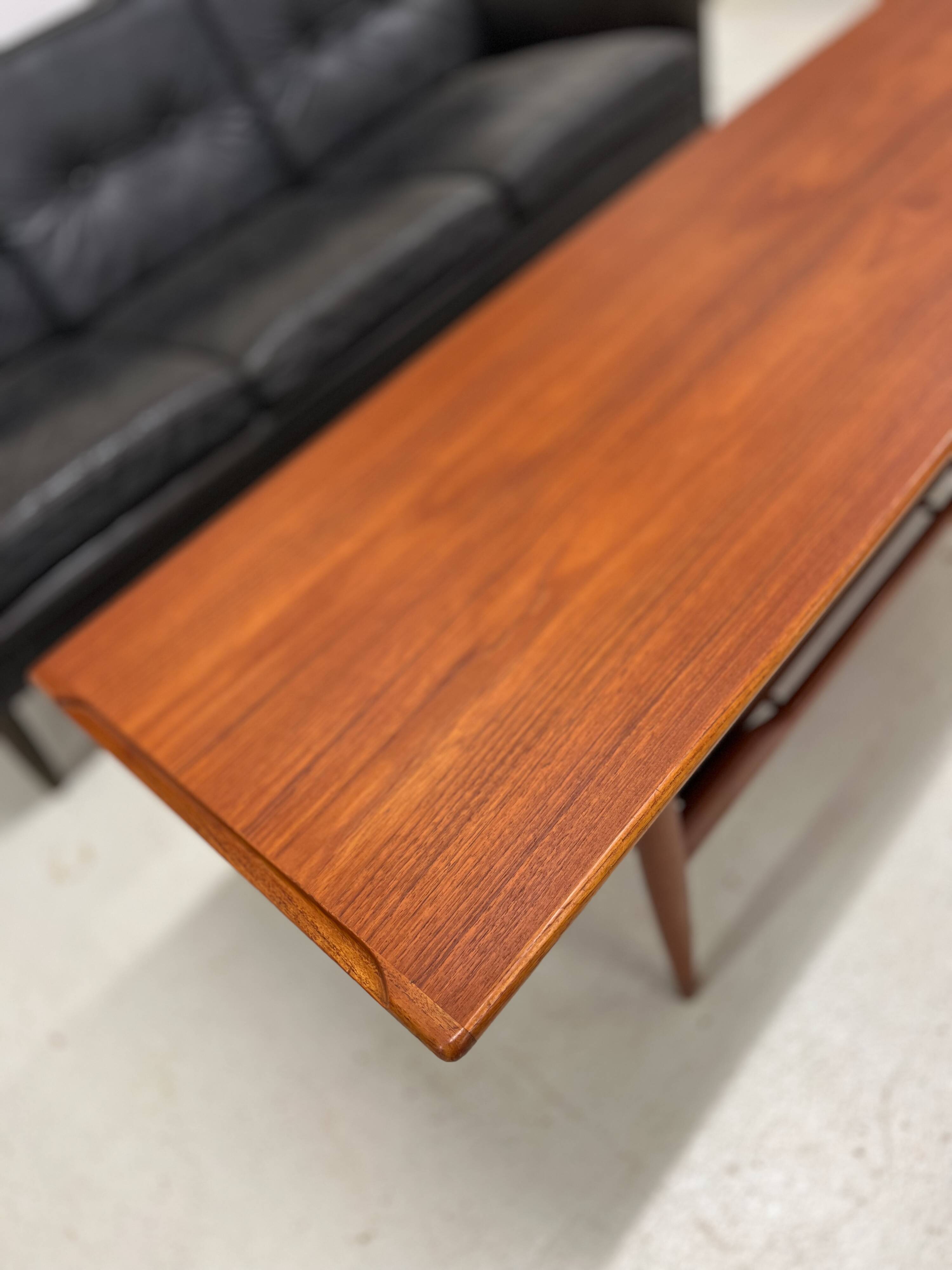 Table basse danoise en teck