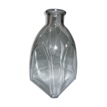 Carafe carrée moderne en verre