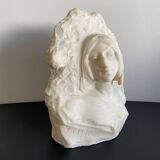 Marble sculpture representing La Vallière 20th century by J. Morrini