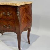Curved chest of drawers