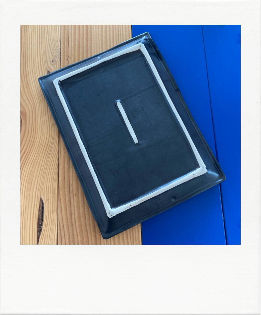 Ceramic dish/empty pocket