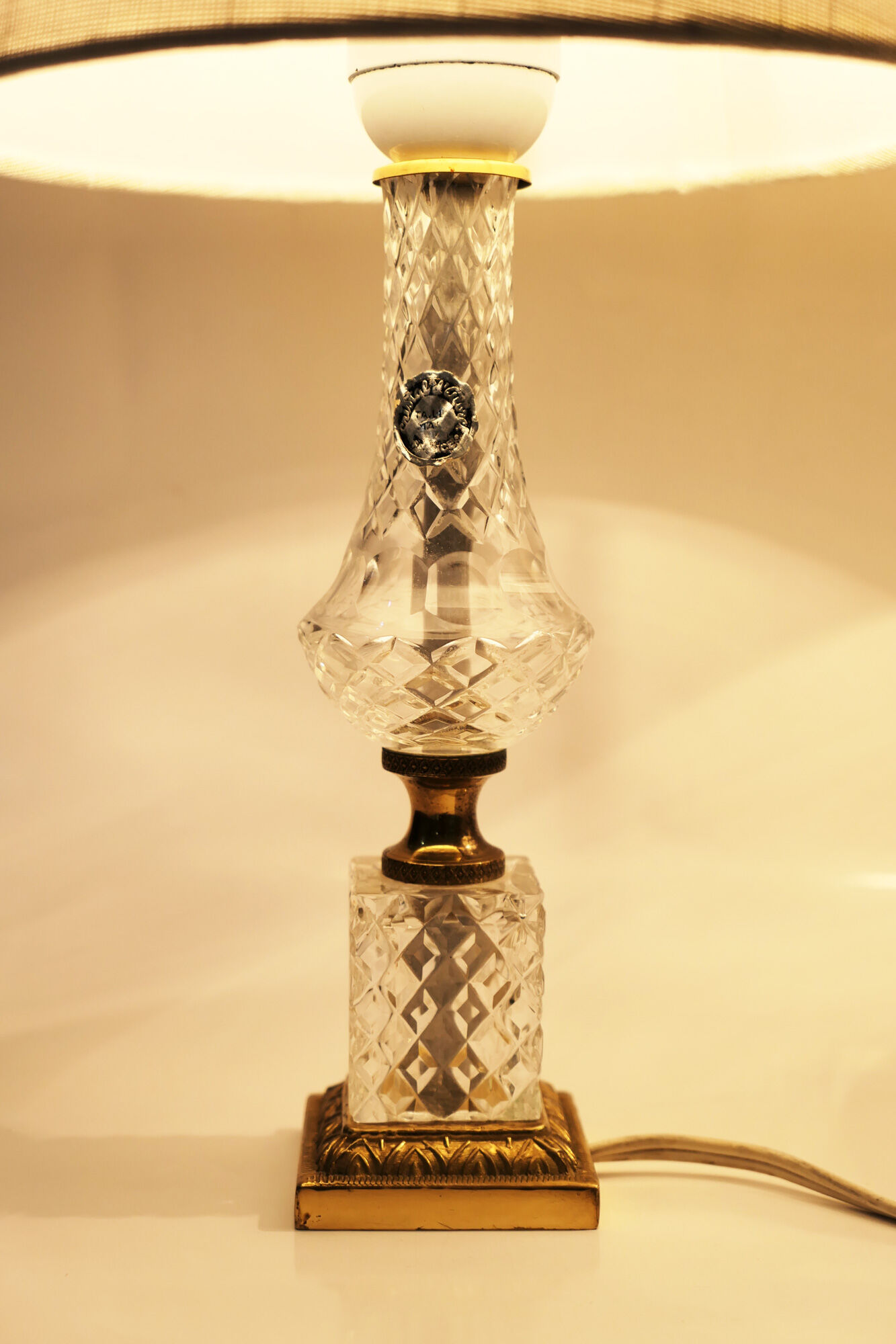 Paire de lampes de table néo-classique cristal d'albret