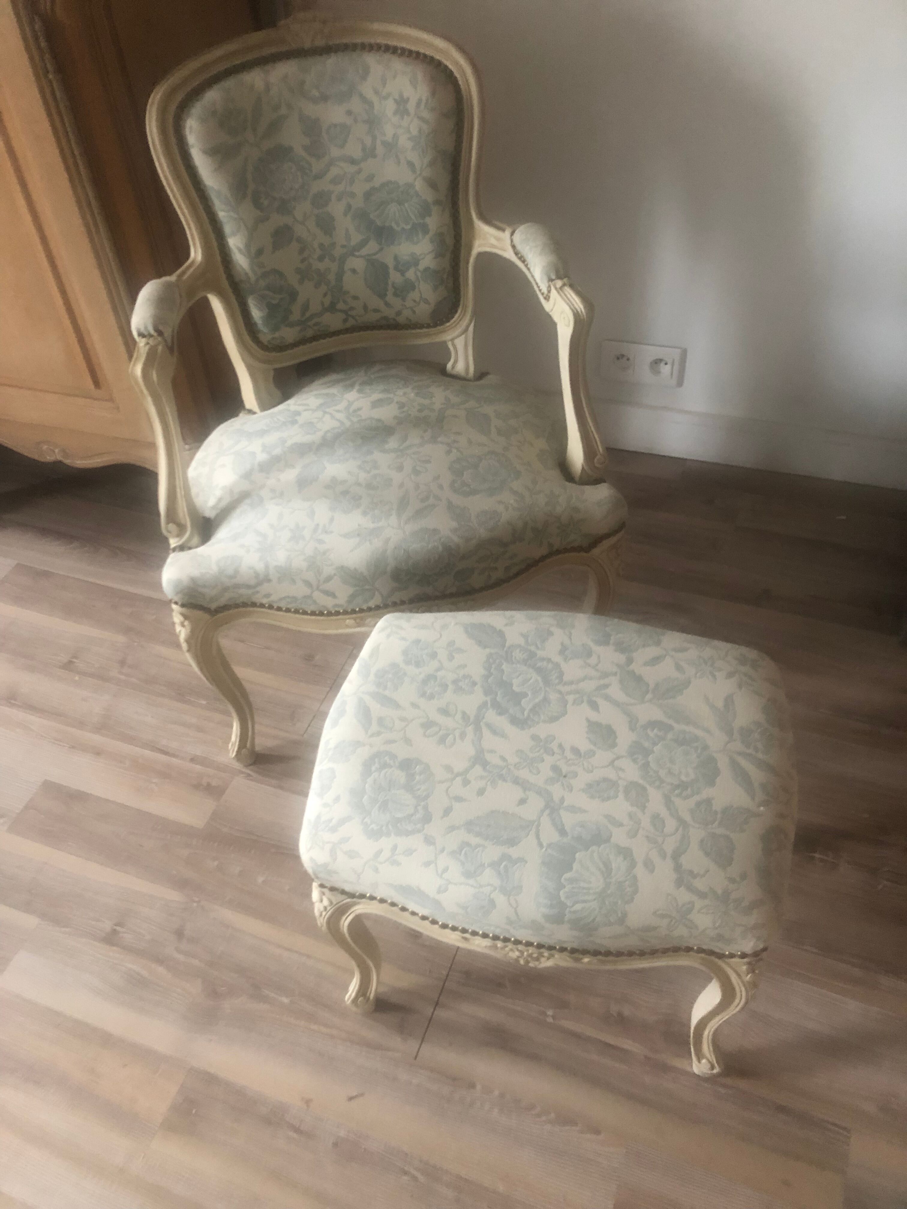 Armchair and its footrest Louis XV style