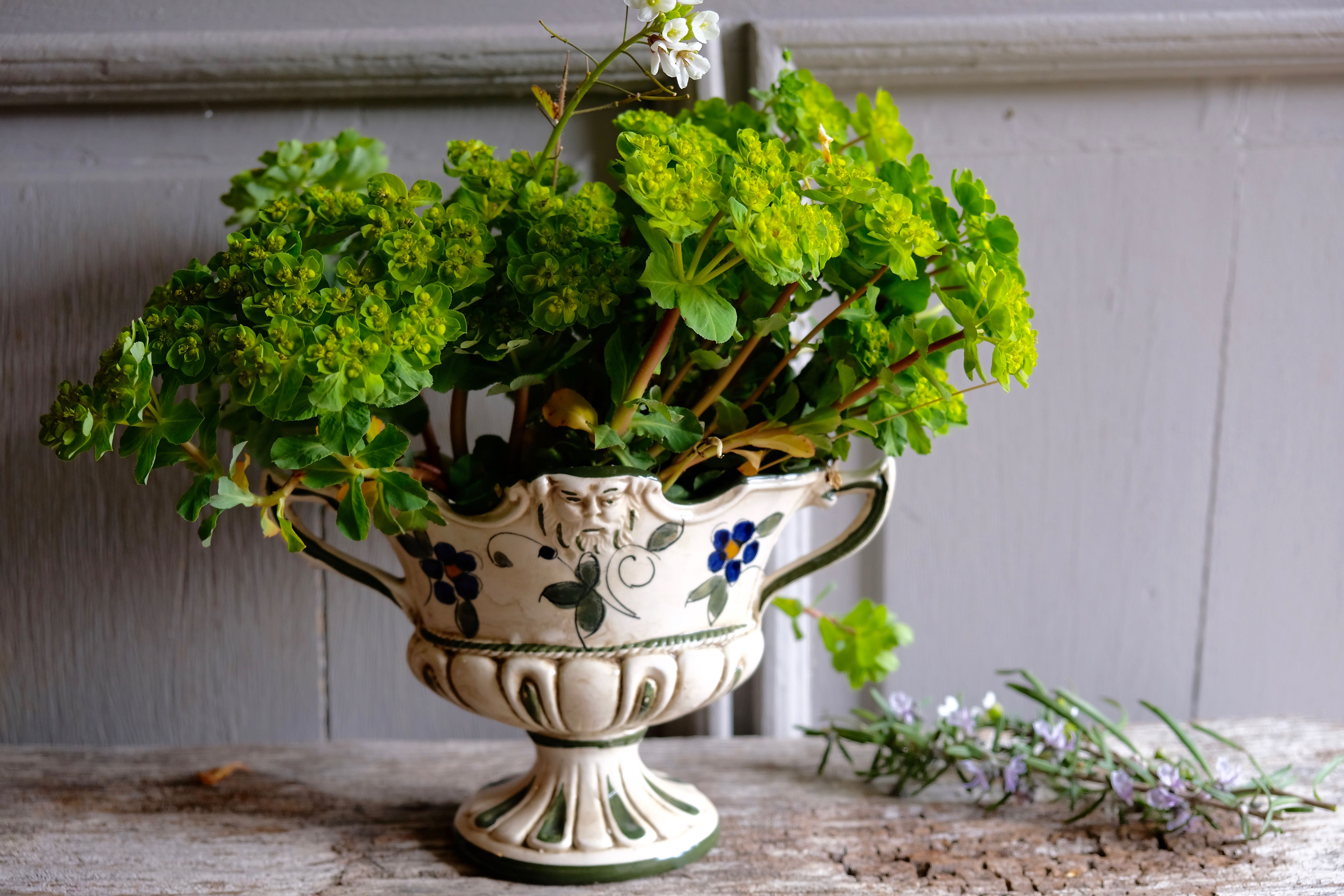 Ceramic pot cover vase Capodimonte, Naples