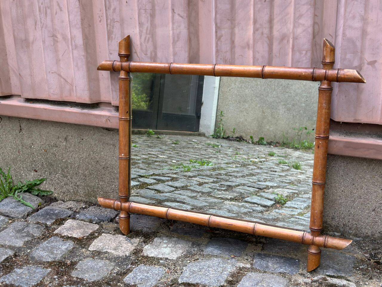 Vintage mirror in faux bamboo from the late 19th century 60x50cm