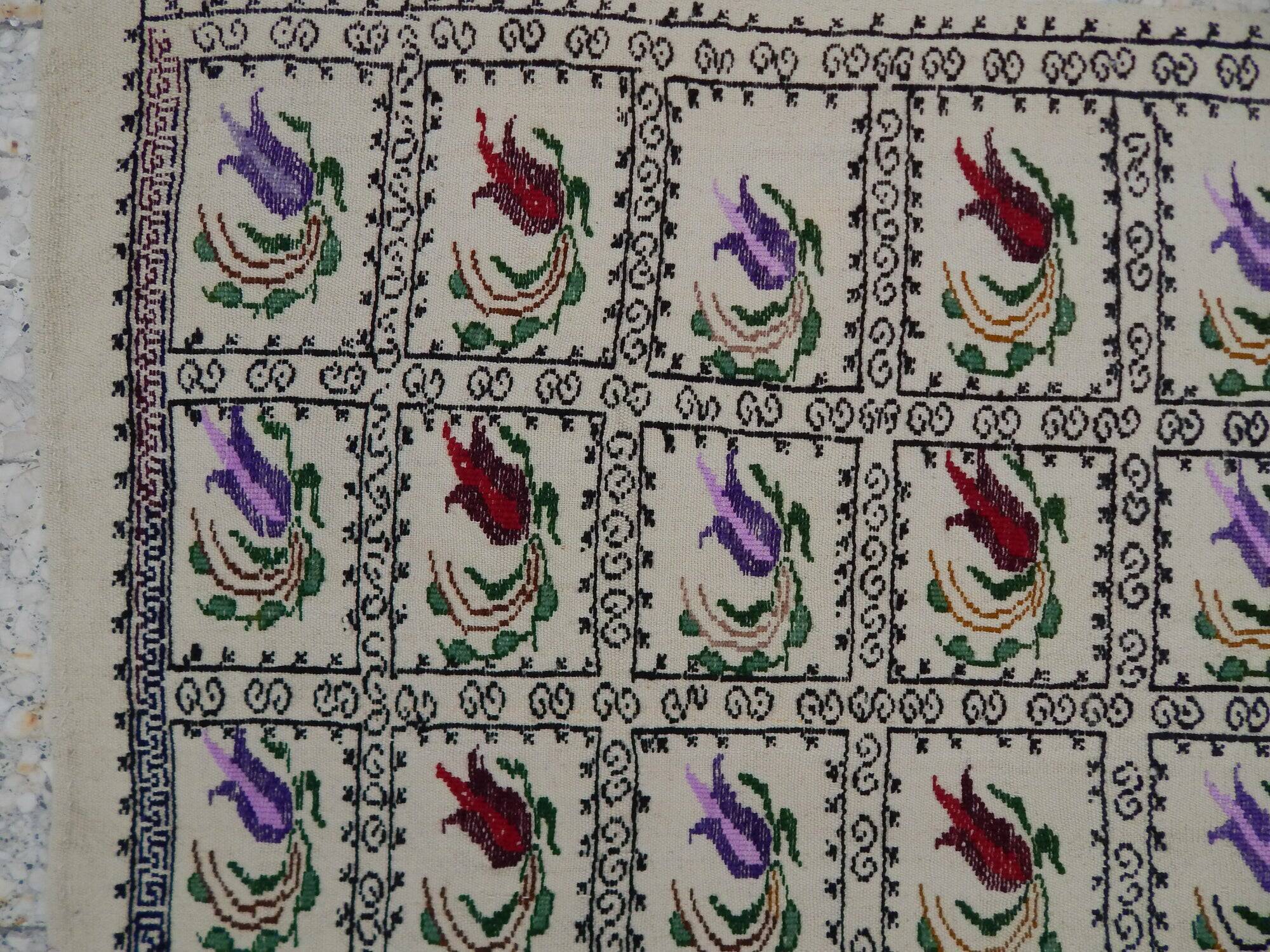 Vintage Turkish kilim, handwoven, 155x224 cm.