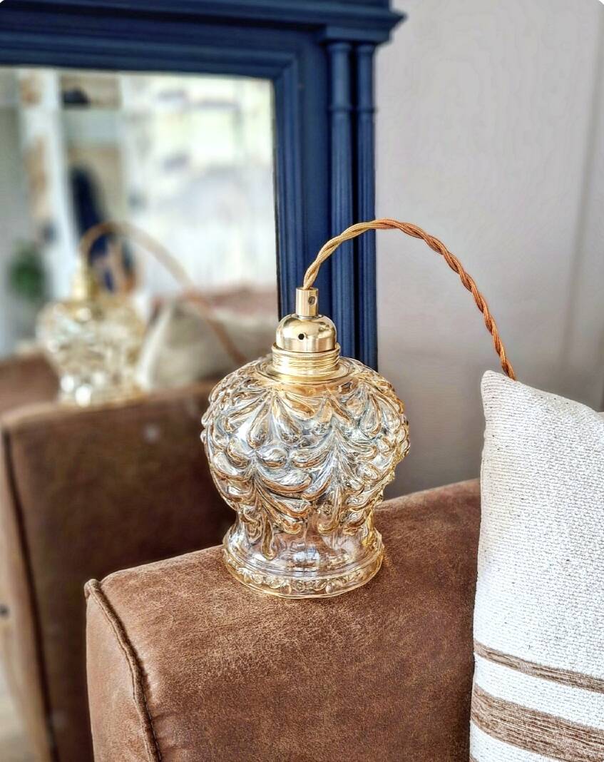 Vintage amber portable lamp